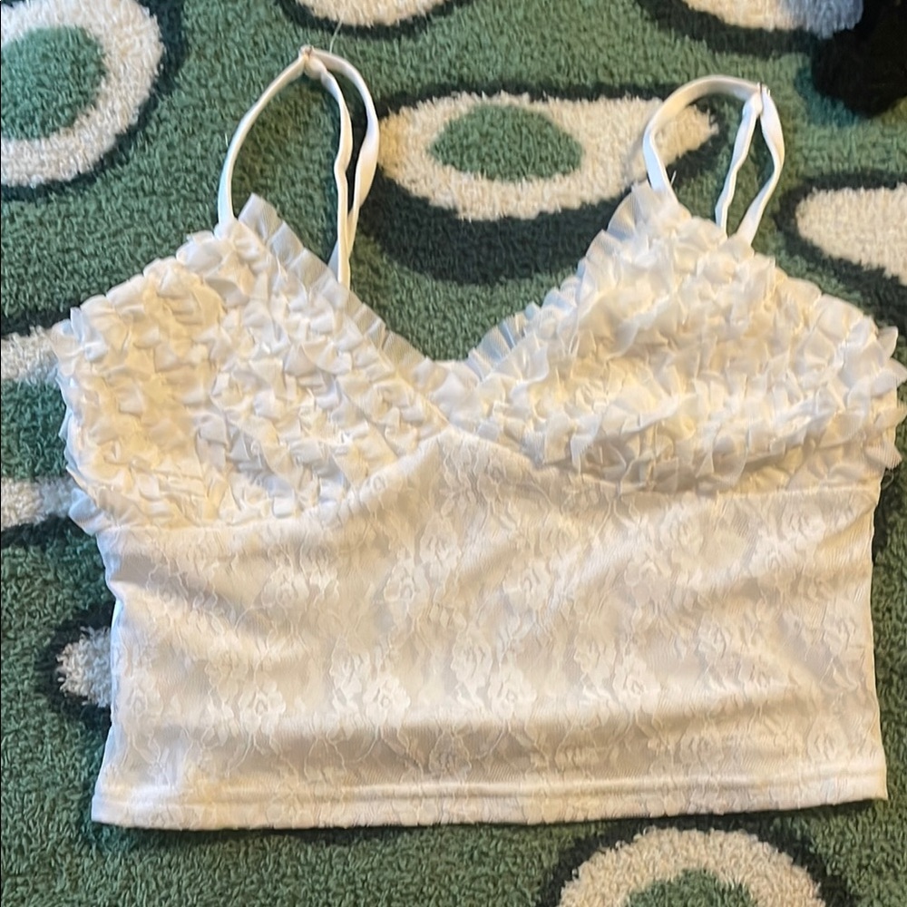 West of Melrose White Ruffle Lace Crop Camisole Small Preppy‎ Y2K Basic Coquette